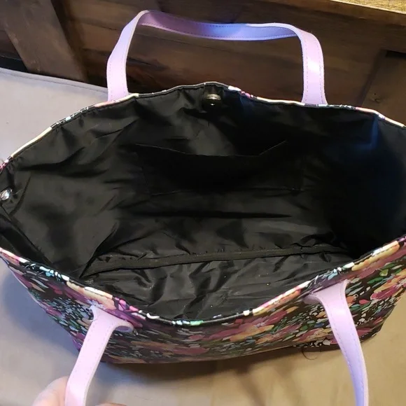 Floral Vinyl Tote Bag - Picture 2 of 3